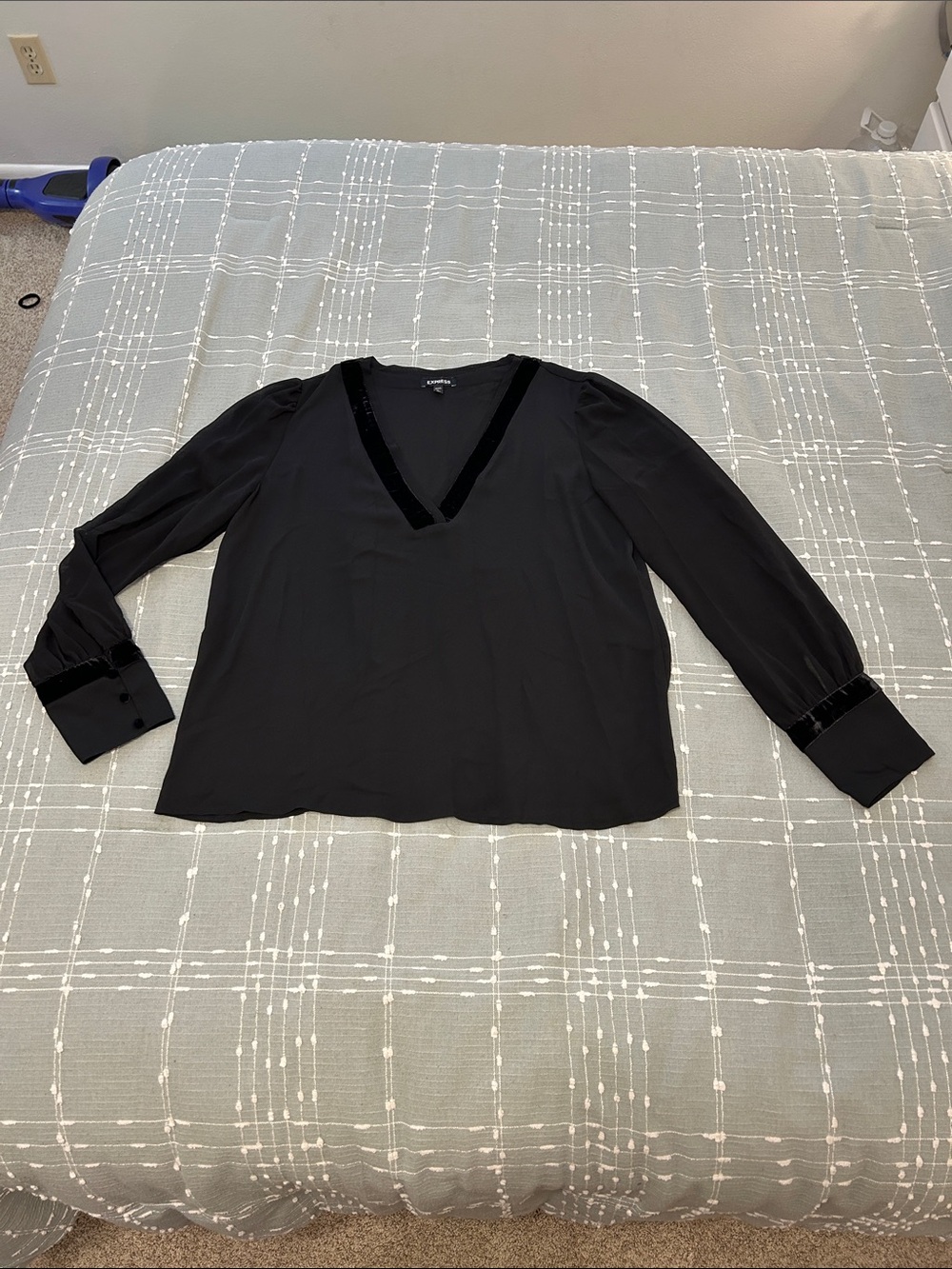 Express Black V-Neck Velvet-Trim Long Sleeve Blouse